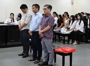 Cựu hiệu trưởng lãnh 3 năm tù trong vụ ‘ăn chặn’ tiền A80 của gần 1.000 sinh viên